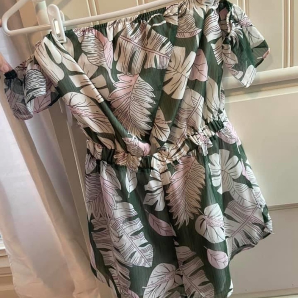 Superdown Floral Romped - Picture 2 of 2